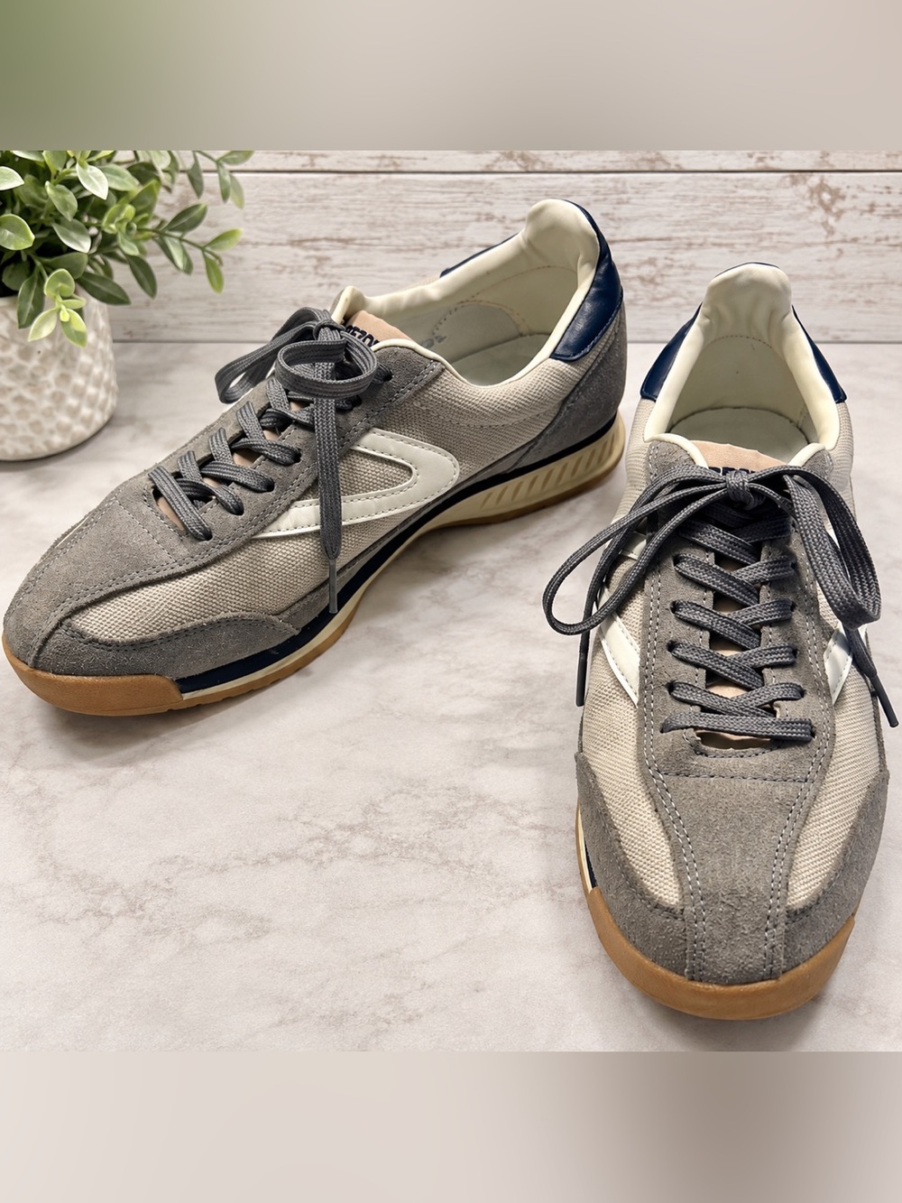 Tretorn Rawlins 2.0 Gray Suede Retro Sneakers Women’s 8.5
